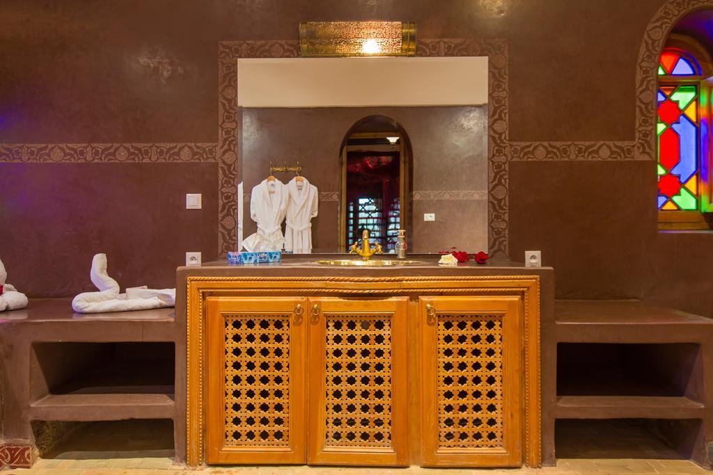 Ksar Salha Hotel Douar Draa ภายนอก รูปภาพ
